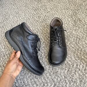 Born Nigel Lace Up Boots Black Leather Men's 9 M Comfort Shoe Chukka